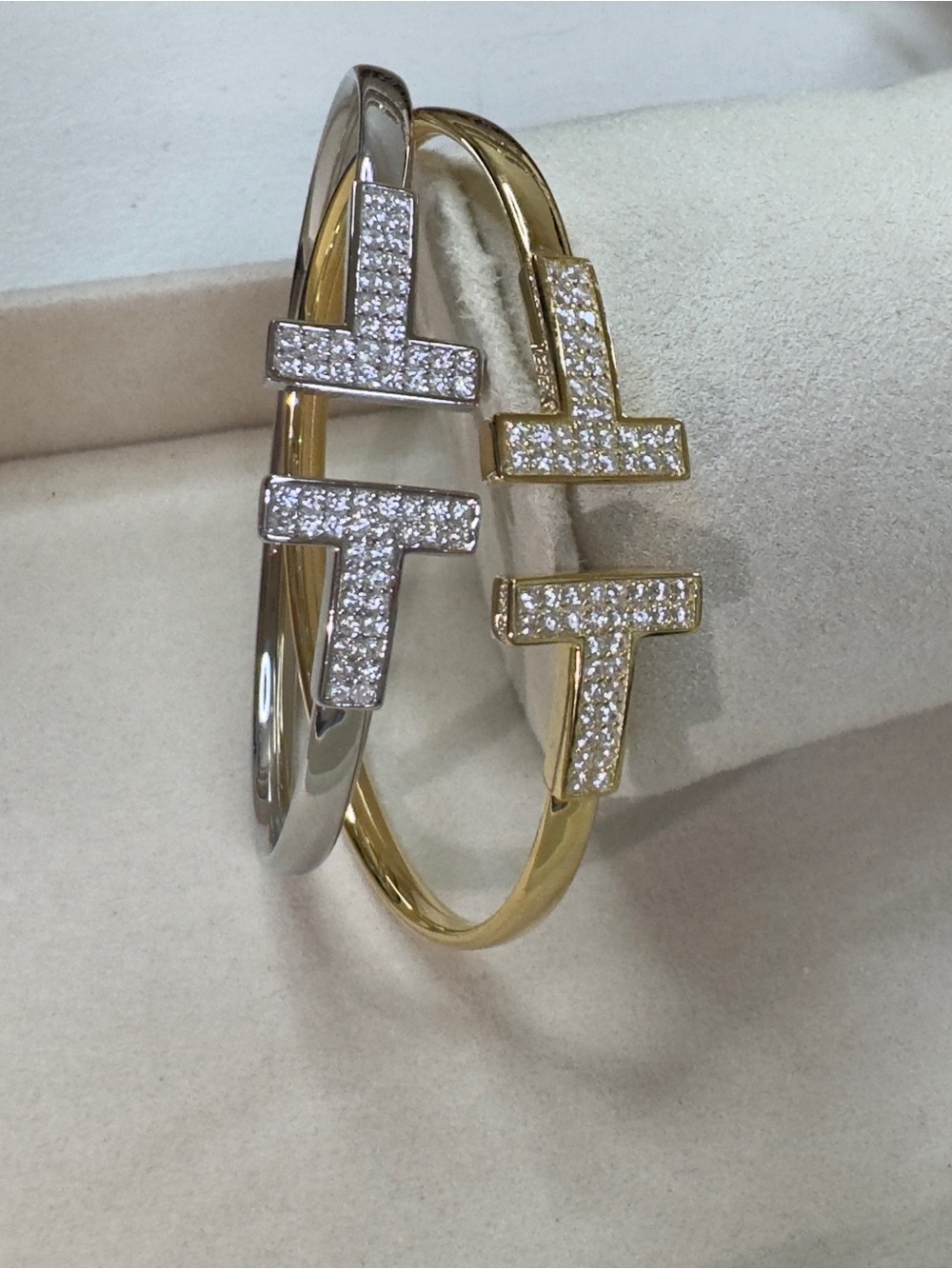 Elegant T-Embellished Bangle Bracelet Set - Gold & Silver